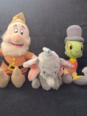 3 Vintage Disneyland Walt Disney World Jiminy Cricket Dumbo Doc Snow White Plush